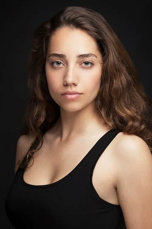 Özge Özaçar — personaje: Meltem Serez