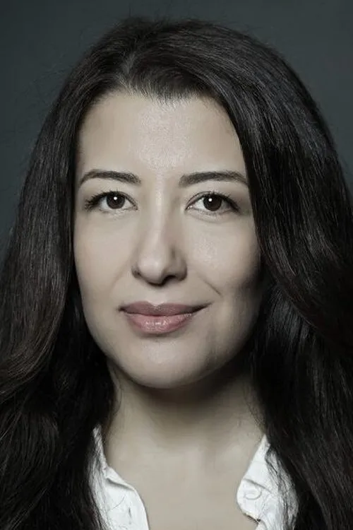 Foto de perfil del actor Özlem Ulukan en el reparto