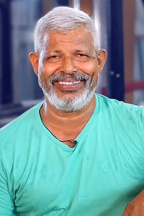 P N Sunny interpretando a 