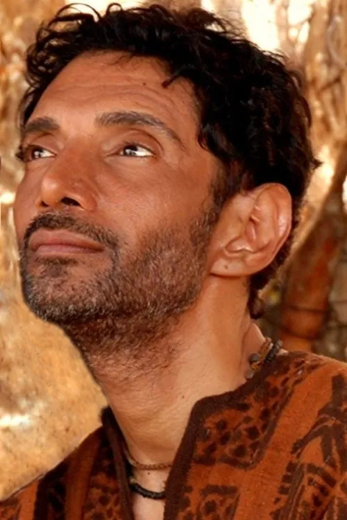 Pablo Padilla interpretando a Hermes