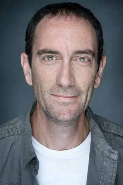 Paco Ochoa interpretando a Antonio