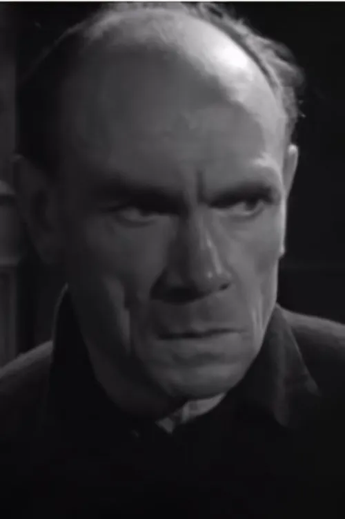 Leslie Sarony ha trabajado con Paddy Ryan en 1 ocasiones