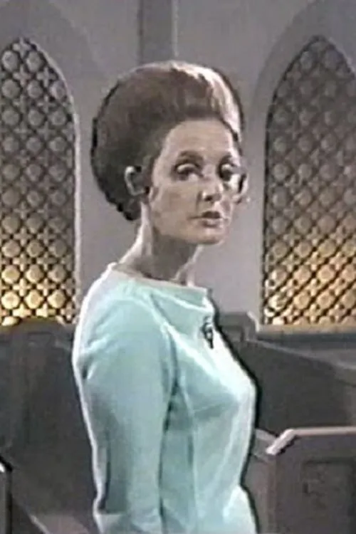 Paisley Maxwell interpretando a Felice Carver