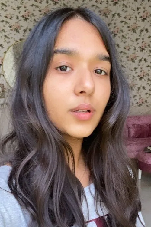 Pakkhi Guptaa — personaje: Farah Qureshi