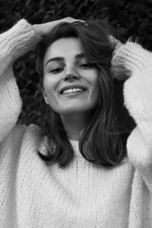 Jordan Perry ha trabajado con Paloma Anastacia en 1 ocasiones