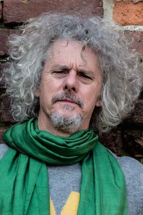 Paolo Migone interpretando a Pierluigi