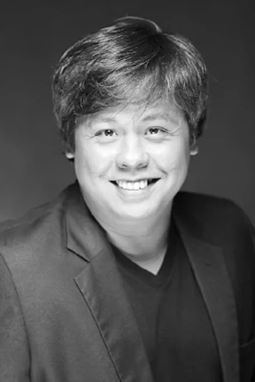 Paolo O'Hara interpretando a Lucero