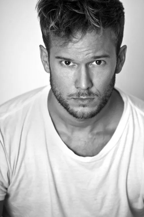 Paolo Stella interpretando a 