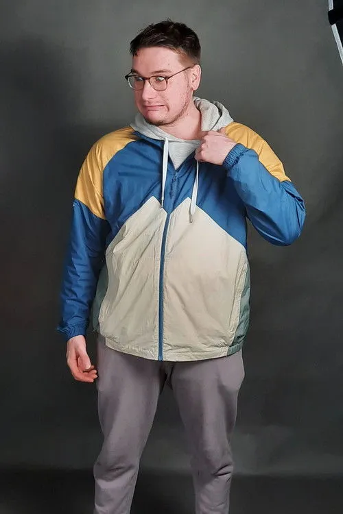 Daniel Robinson ha trabajado con Paris Renalson en 1 ocasiones