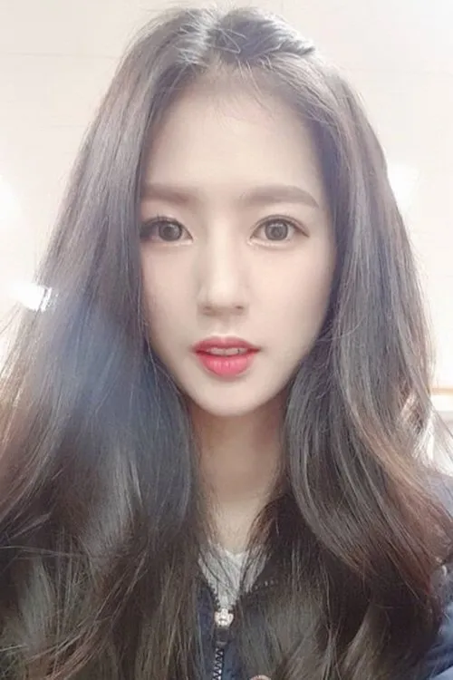 Park Ki-ryang — personaje: Self / Host