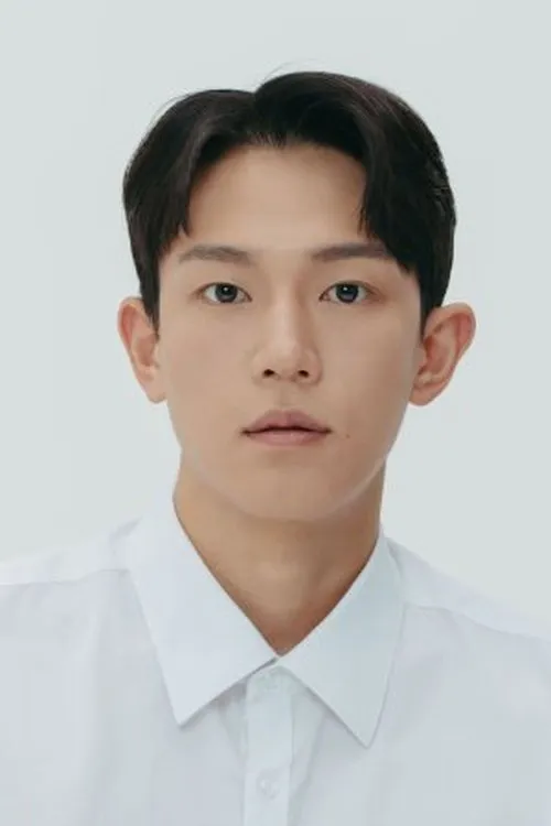 Foto de perfil del actor Park Sung-kyu en el reparto