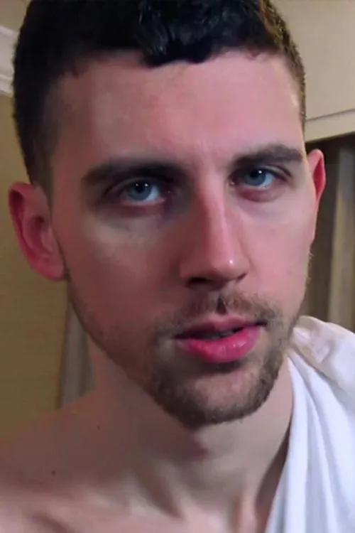 Parker Rowan interpretando a 