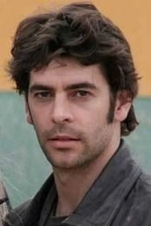 Pascal Tokatlian interpretando a Klaus