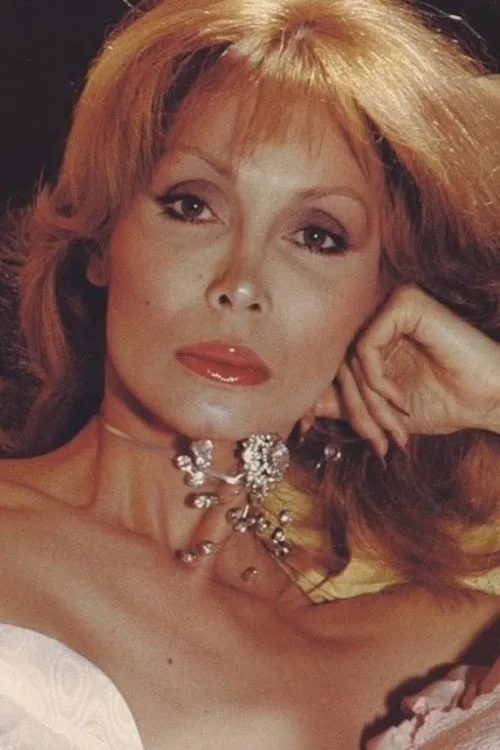 Pascale Arcia interpretando a Victor Lucas / Vicky