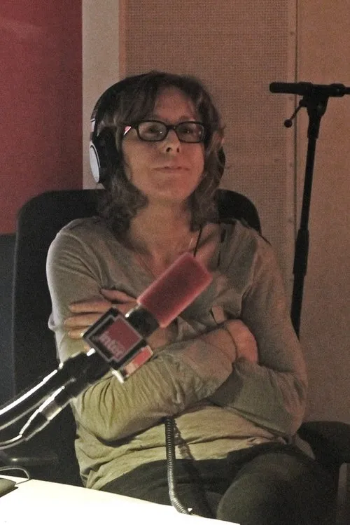 Pascale Clark interpretando a (voix)