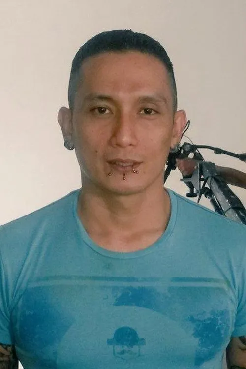 Aga Dirgantara ha trabajado con Pasha Van Krab en 1 ocasiones