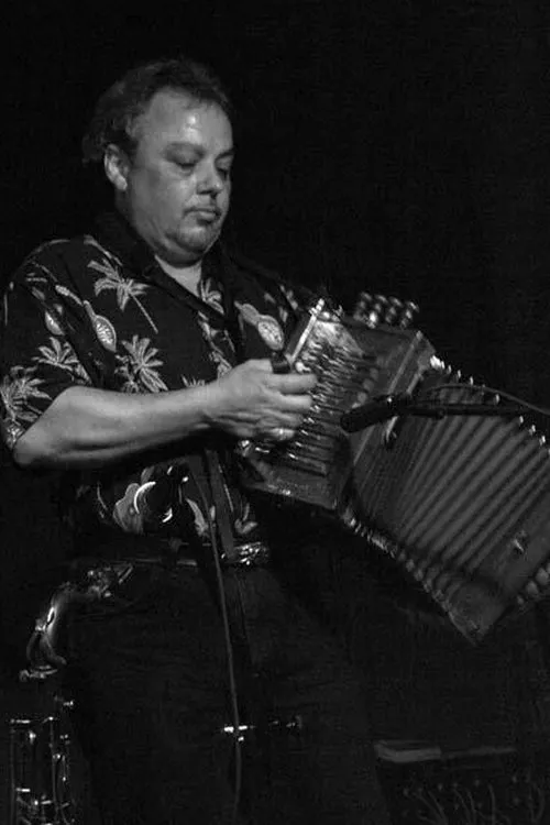 Pat Breaux interpretando a Self