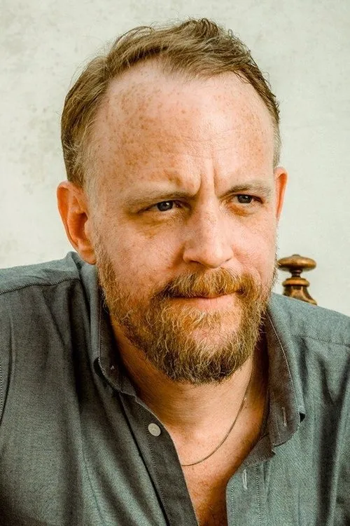 Pat Mahoney interpretando a Self