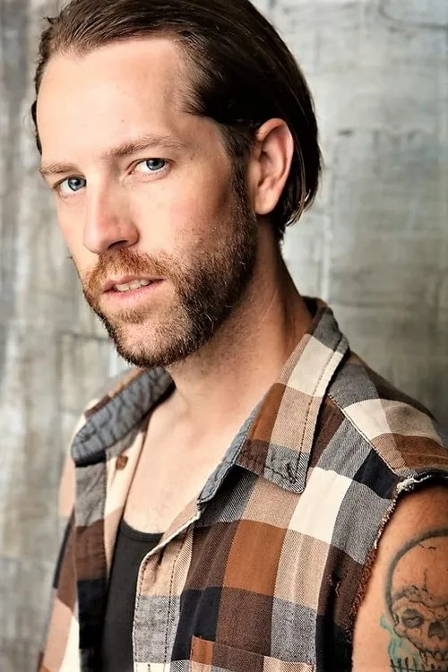 Deepti Kingra-Mickelsen ha trabajado con Patch Moore en 1 ocasiones