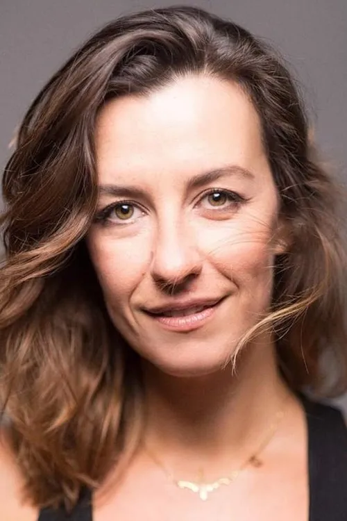 Patricia Adão Marques interpretando a 