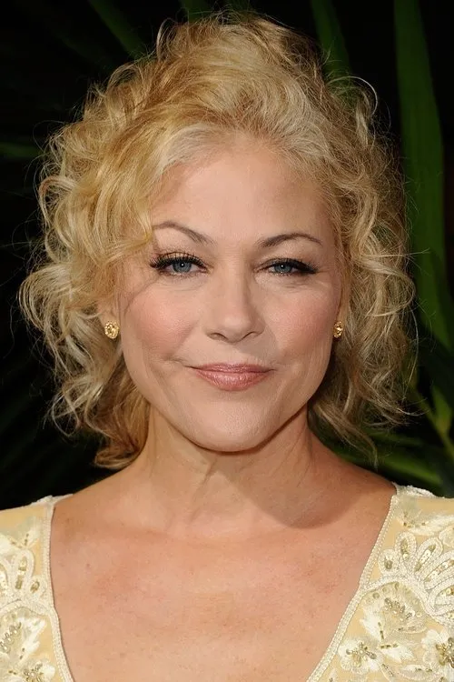 Patricia Hastie interpretando a Elizabeth King