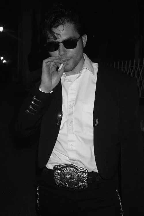 Eduardo Donjuan ha trabajado con Patricio Serna en 1 ocasiones