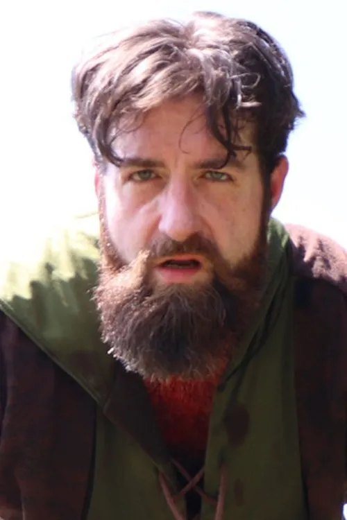 Patrick Egan interpretando a Bandit Captain I