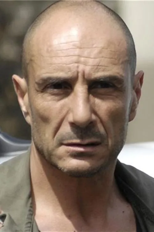 Julien Tortora ha trabajado con Patrick Médioni en 1 ocasiones