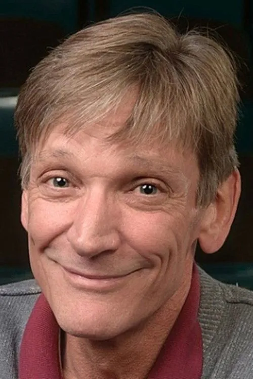 Patrick Treadway interpretando a Narrator