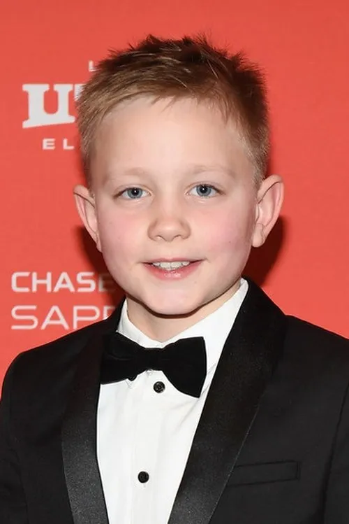 Patrik Nökkvi Pétursson interpretando a Eldar