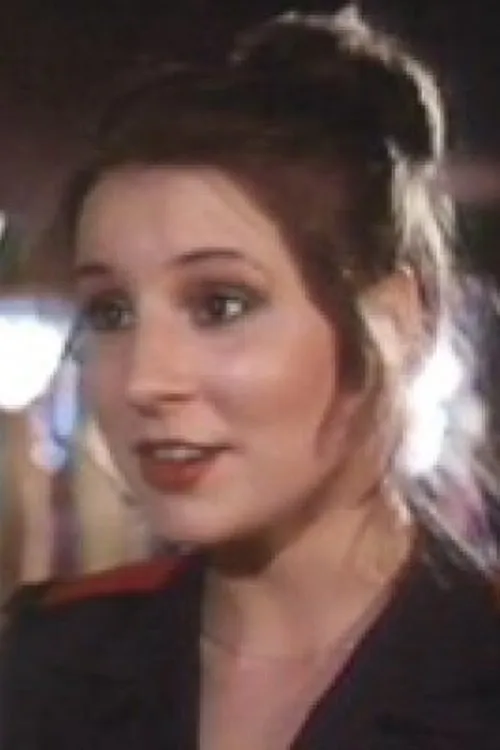 Patty Boyd interpretando a Girl Collecting Donations