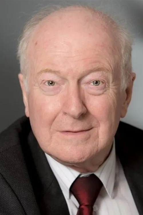 Sally Nesbitt ha trabajado con Paul Beach en 1 ocasiones