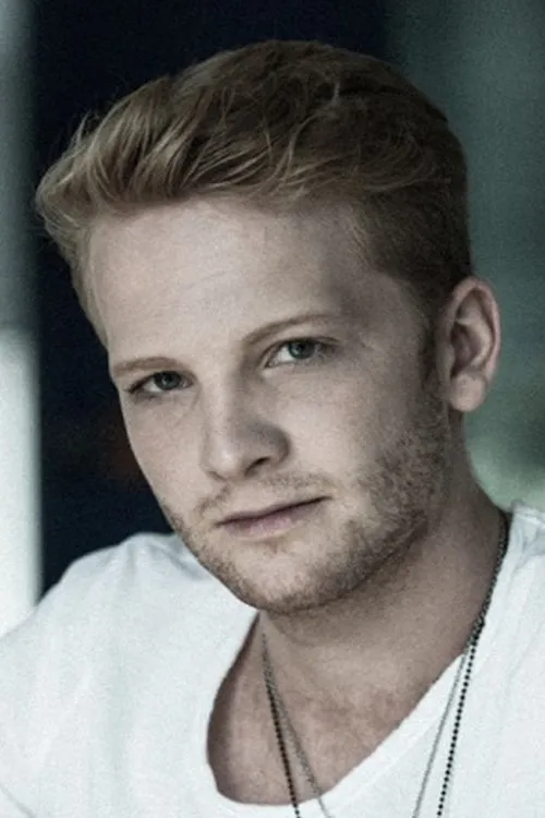 Clara Dolny ha trabajado con Paul Falk en 1 ocasiones