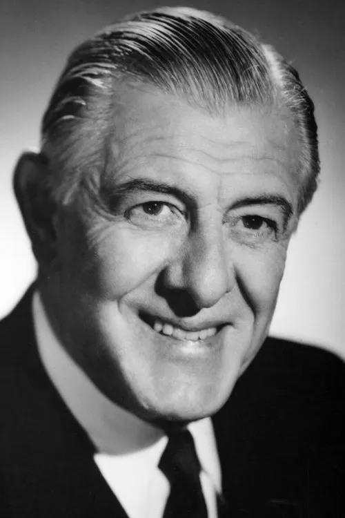 Paul Harvey interpretando a Leeming