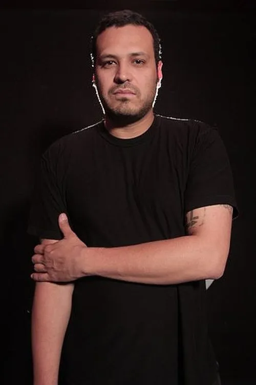 Jim Ward ha trabajado con Paul Hinojos en 2 ocasiones