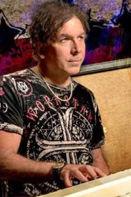 Paul Horowitz interpretando a Self