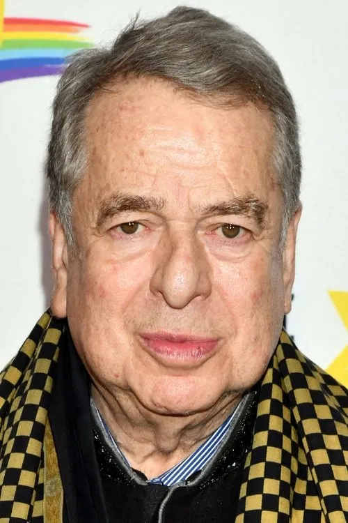 Paul-Loup Sulitzer interpretando a l'uomo nella foto