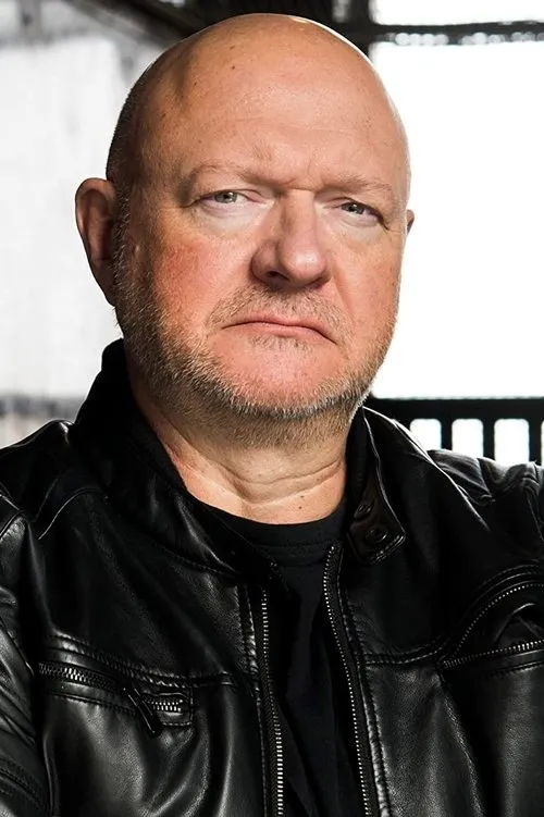 Morgan Neundorf ha trabajado con Paul Nicholas Mason en 2 ocasiones