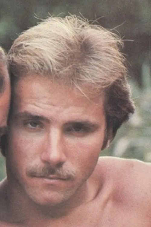 Hank Ditmar ha trabajado con Paul Storr en 1 ocasiones