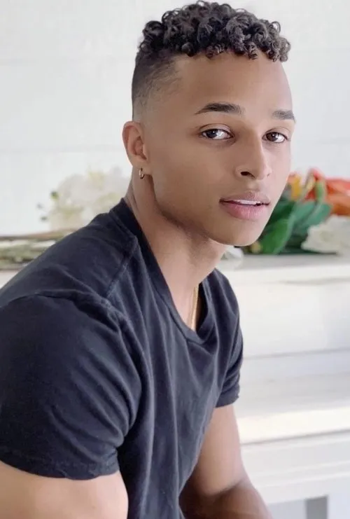 Khylin Rhambo ha trabajado con Paul Toweh en 1 ocasiones