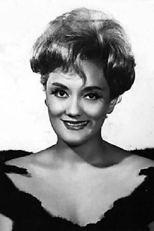 Paula Gales interpretando a