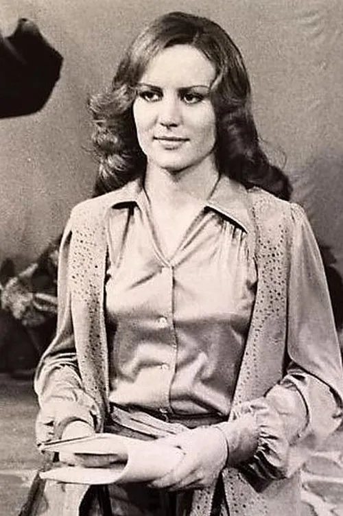 Loreto Antonia Samba ha trabajado con Paula Gardoqui en 1 ocasiones