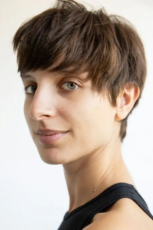 Paula Luchsinger interpretando a Carmencita