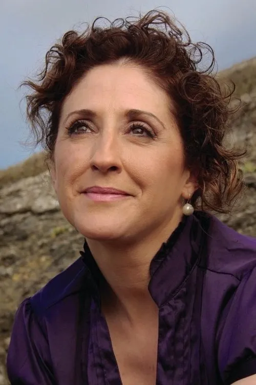 Paula Pedregal — personaje: Paulinha