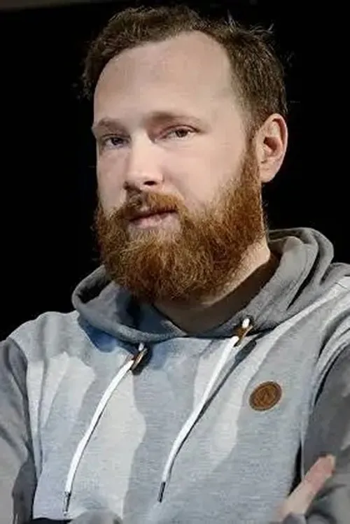 Paulius Ignatavičius interpretando a Oak