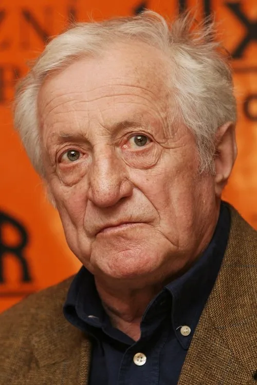 Pavel Bobek interpretando a Self