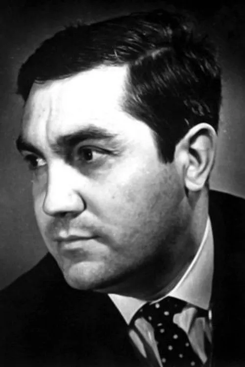 ???? ???????? ha trabajado con Pavel Luspekayev en 2 ocasiones