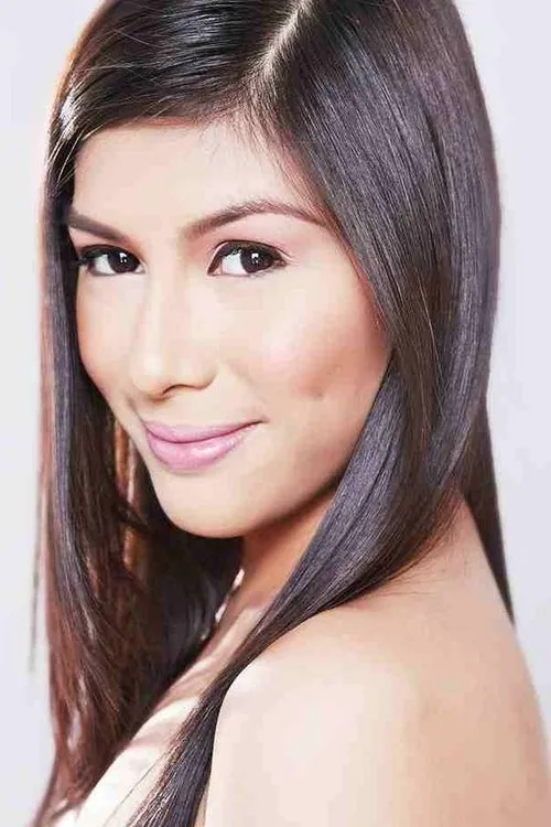 Paw Diaz interpretando a Cherry