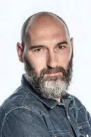 Paweł Flis en su biografía y filmografía