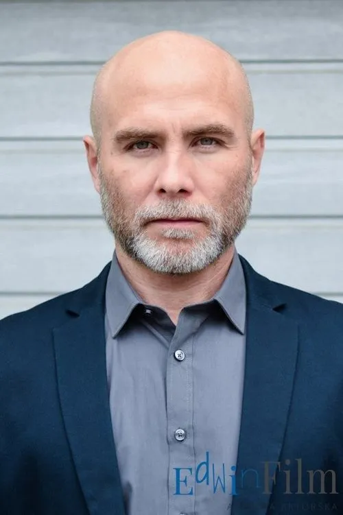 Paweł Kamiński — personaje: delivery man